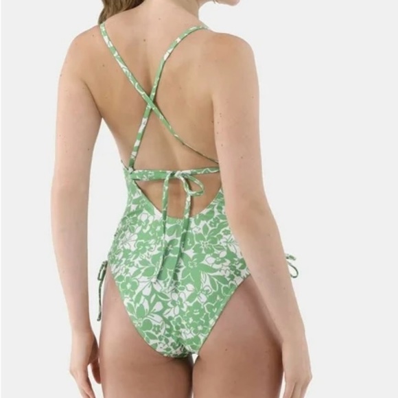 NWT No Boundaries Strappy Scoop One Piece Swimsuit Size XL - Picture 3 of 6